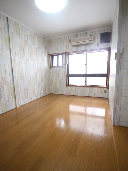 居室 マンション松山