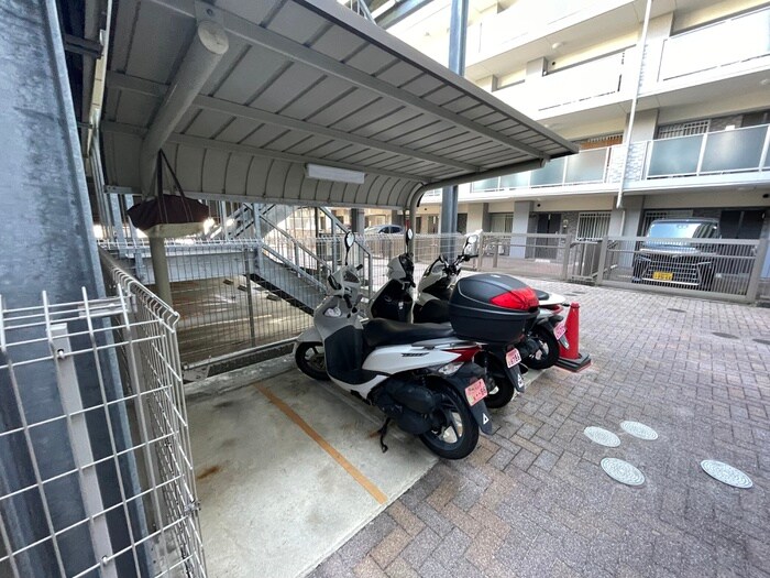 バイク置き場 ヴェレーナ京都西向日(717)