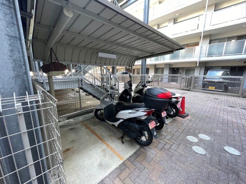 バイク置き場 ヴェレーナ京都西向日(717)