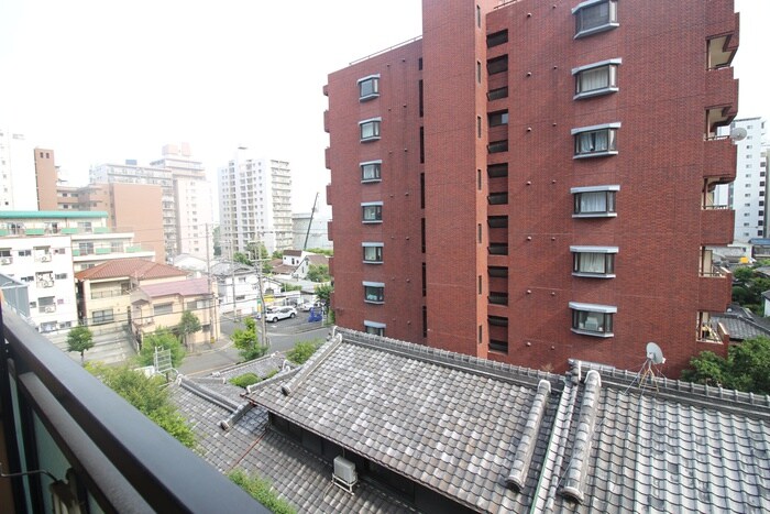 室内からの展望 エステムコート新大阪(403)