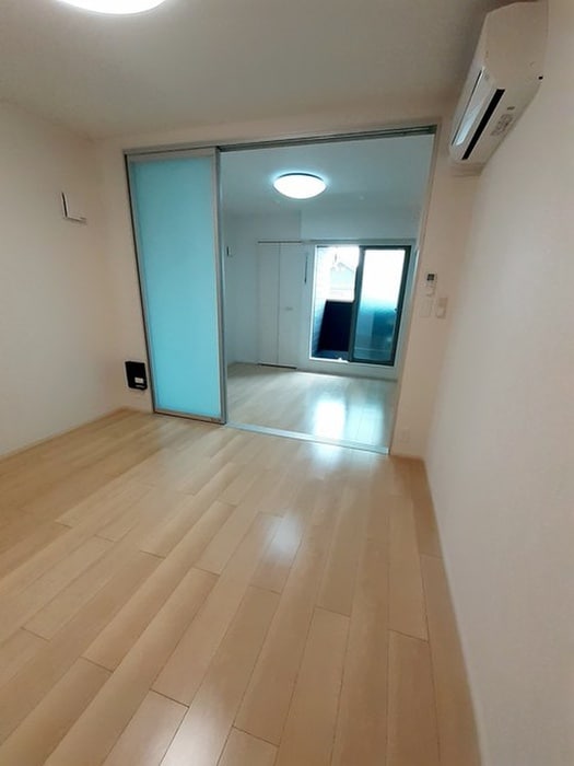 居室 グランブルV