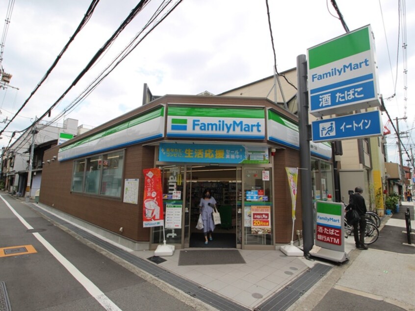 ファミリーマート　鶴橋一丁目店(コンビニ)まで104m ジュネス絹田Ⅲ号館