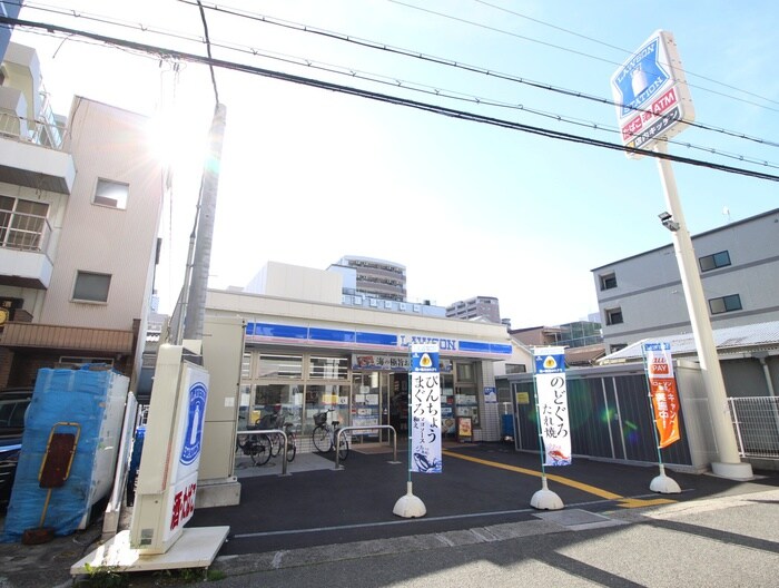 ローソン　東上町店(コンビニ)まで142m ジュネス絹田Ⅲ号館