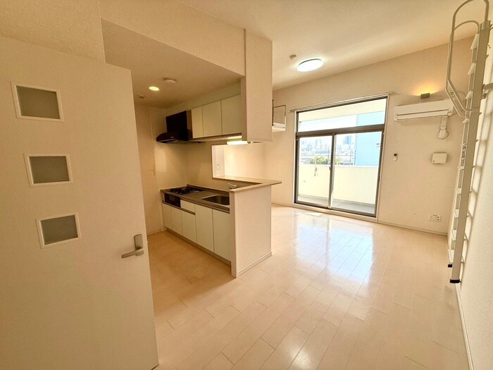 居室 メゾンＴ．Ｉ．Ｕ