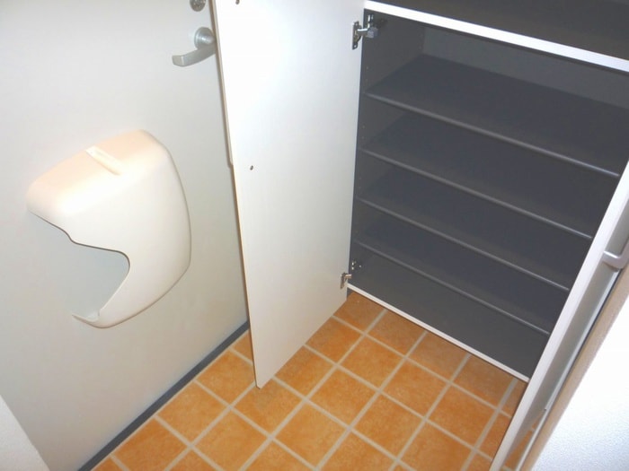 靴箱 コンソラータ