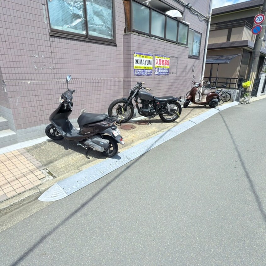 駐輪場 リバーサイド橋本