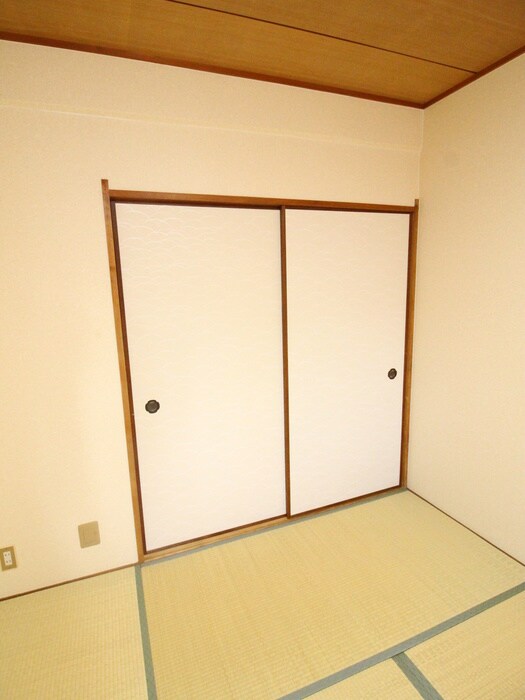 収納 三木シャトーマンション