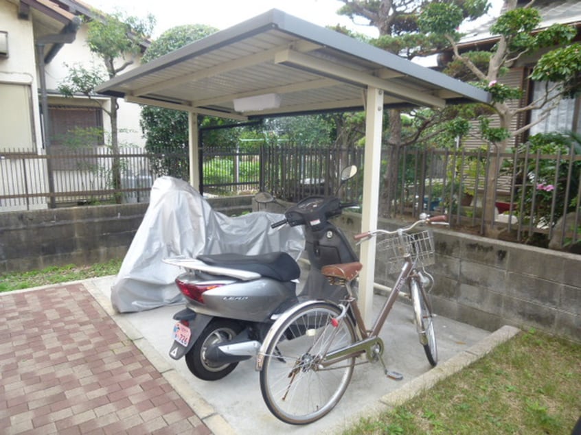 バイク置き場 ピア東久代