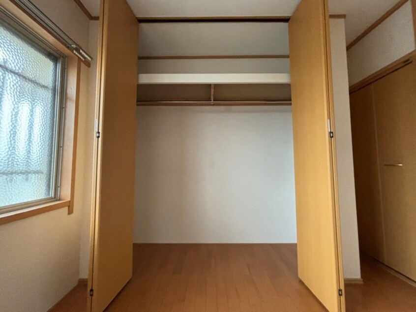 収納 西の京マンション（4B）