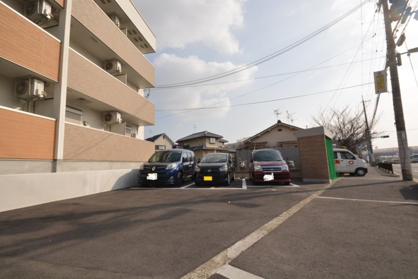 駐車場 ミッドウエスト