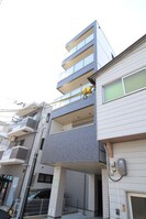 ファ－レの外観