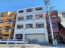 ユニ長吉ビルの外観
