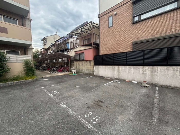 駐車場 メイプルリーフ嵯峨野