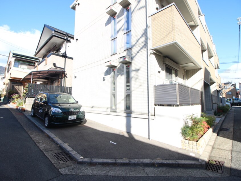 駐車場 ローレル千旦