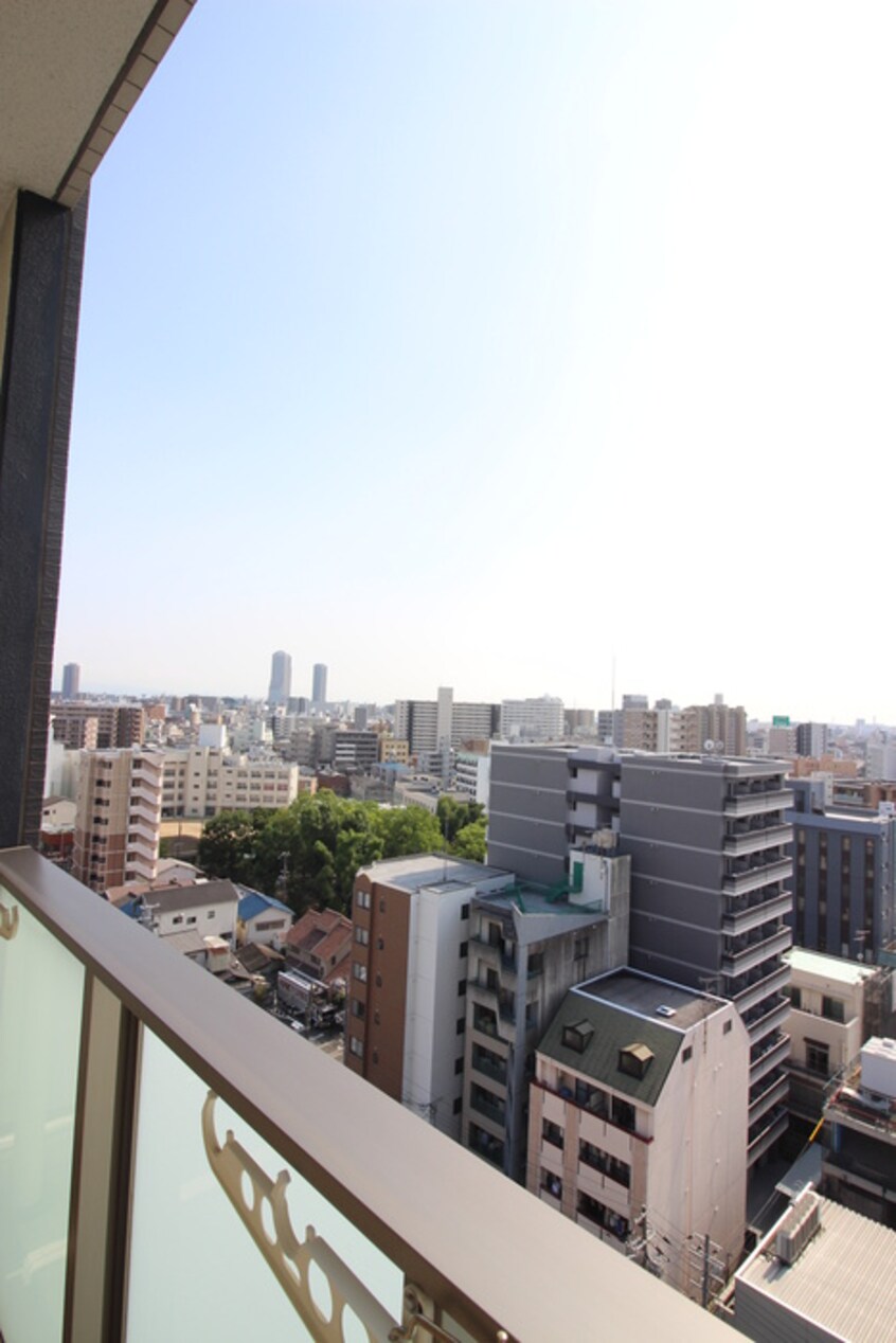 室内からの展望 ＡＲＲＯＷ　ＦＩＥＬＤＳ貮番館
