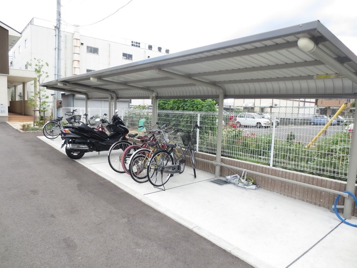 駐輪場 アルコバレ－ノ和