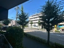 室内からの展望 岡本ロ－ズガ－デン（101）