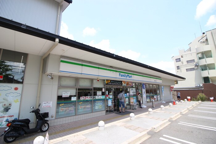 ファミリーマート　嵯峨新宮町店(コンビニ)まで350m Bnext嵯峨