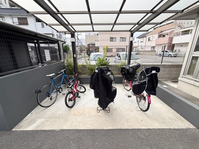 駐輪場 ＮＡＧＯＭＩ