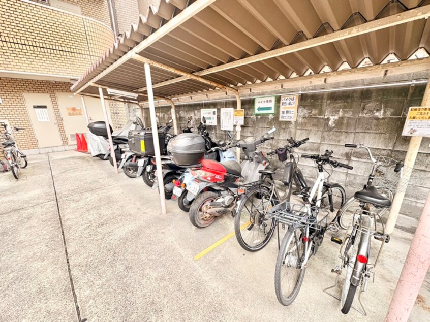 バイク置き場 豊新グランドハイツ北