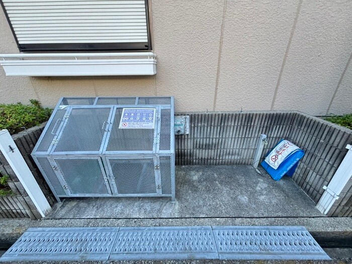 建物設備 メゾンＥ