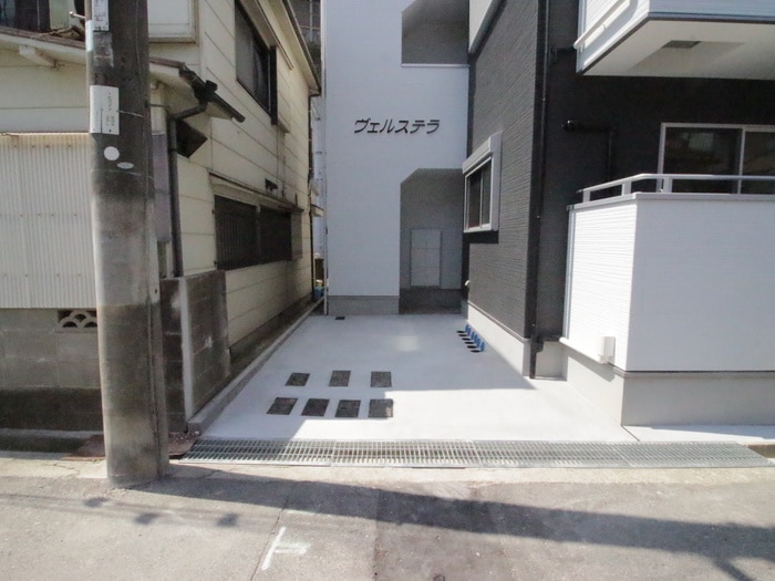 駐輪場 ヴェルステラ