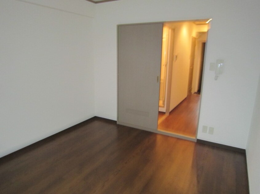 居室 甲東リンガ