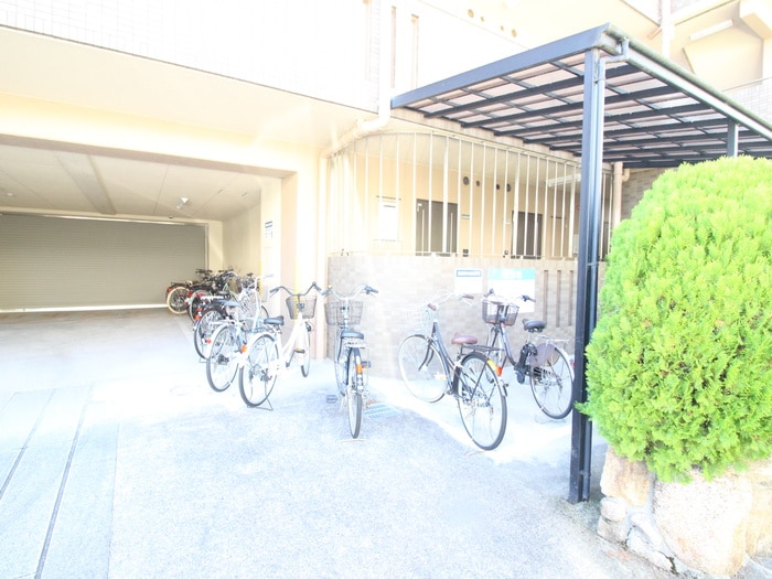 駐輪場 甲東リンガ