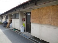 恒栄商事貸家西（4-5-7）