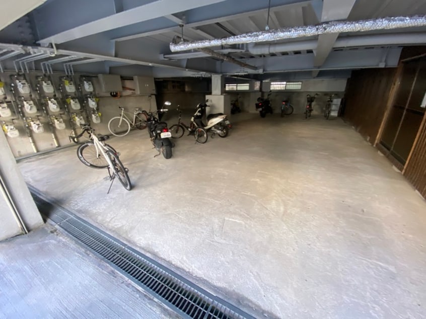 駐輪場 アリスト北昭和