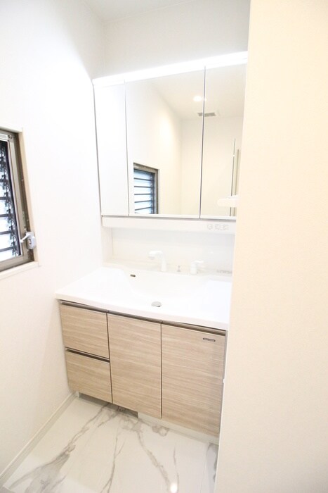 洗面 La Fite KARASUMA