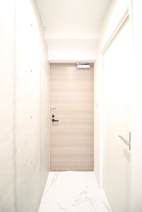 玄関 La Fite KARASUMA