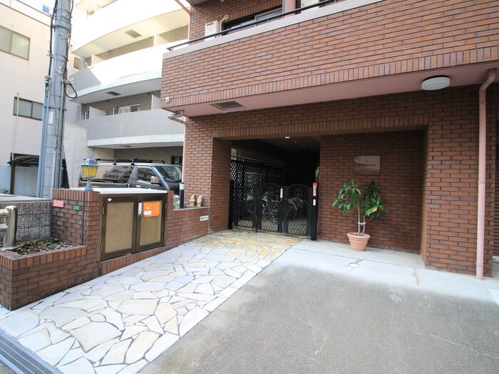 エントランス部分 ア　ヴォ－トルサンテ