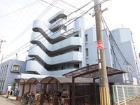 ウエストフラット