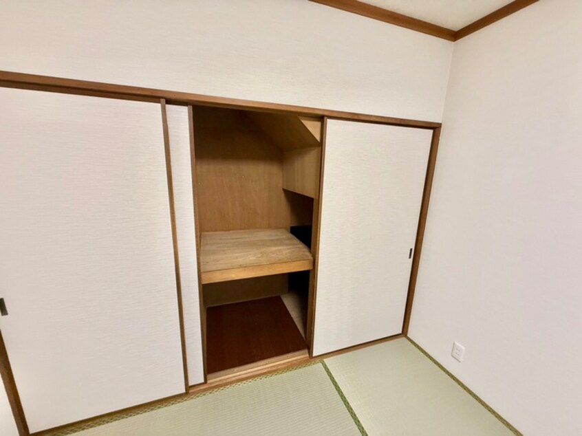 収納 ﾀｳﾝﾊｳｽ桜ヶ丘ﾛｼﾞｭﾏﾝ N邸