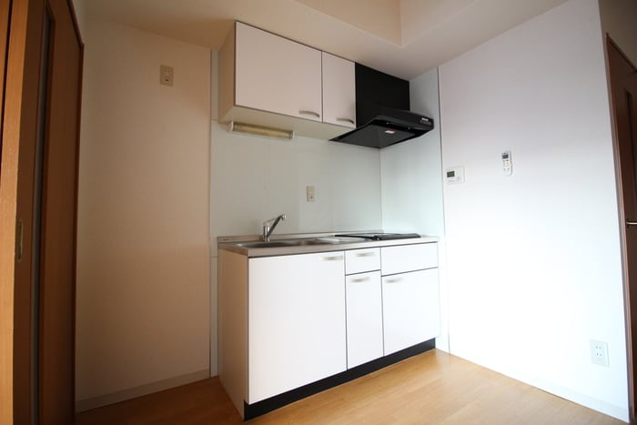 キッチン ラ・ポ－エあき