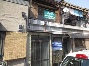 柏原貸家