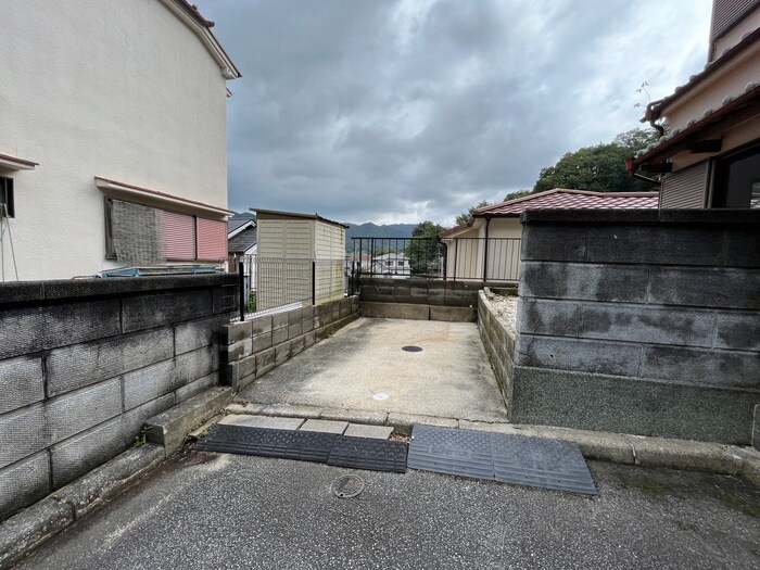 駐車場 大池釜ケ谷住宅