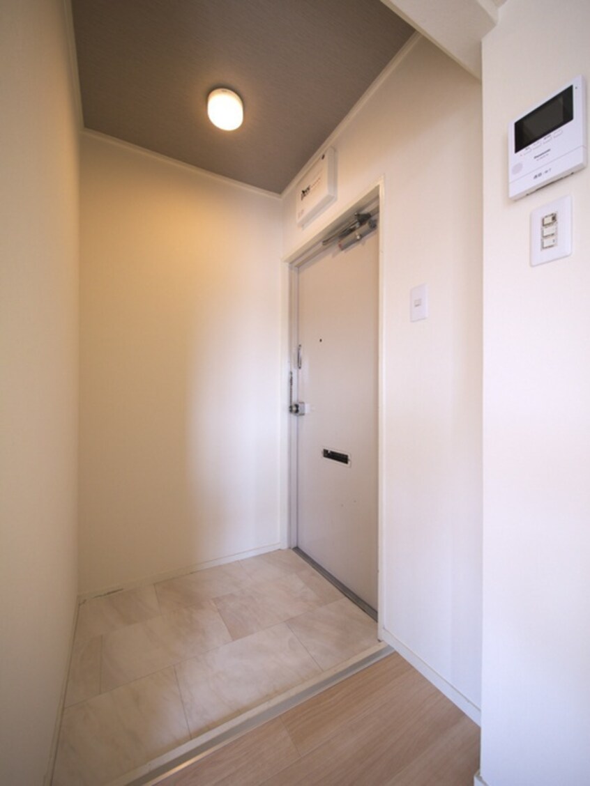 玄関 リビエ－ル杉浦