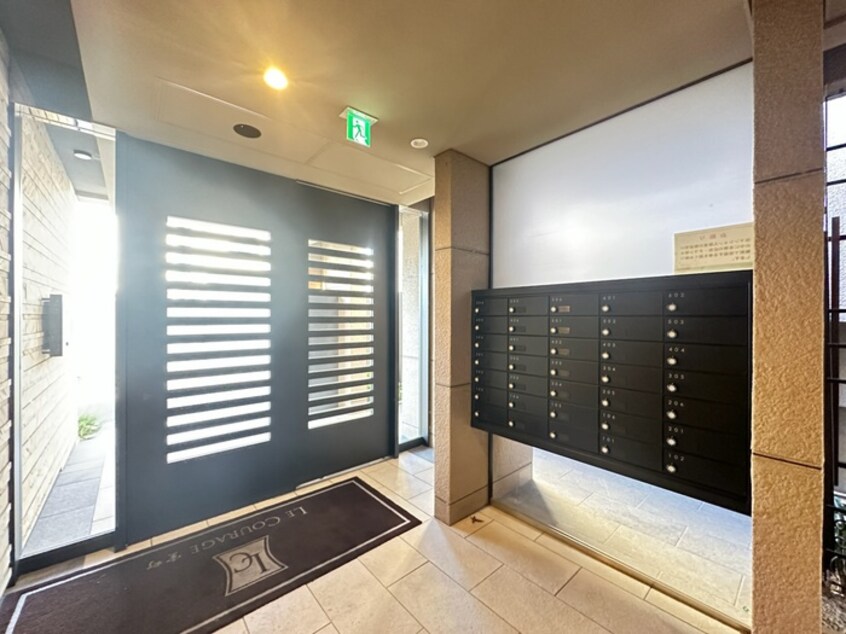 エントランス部分 ル・クラージュ室町