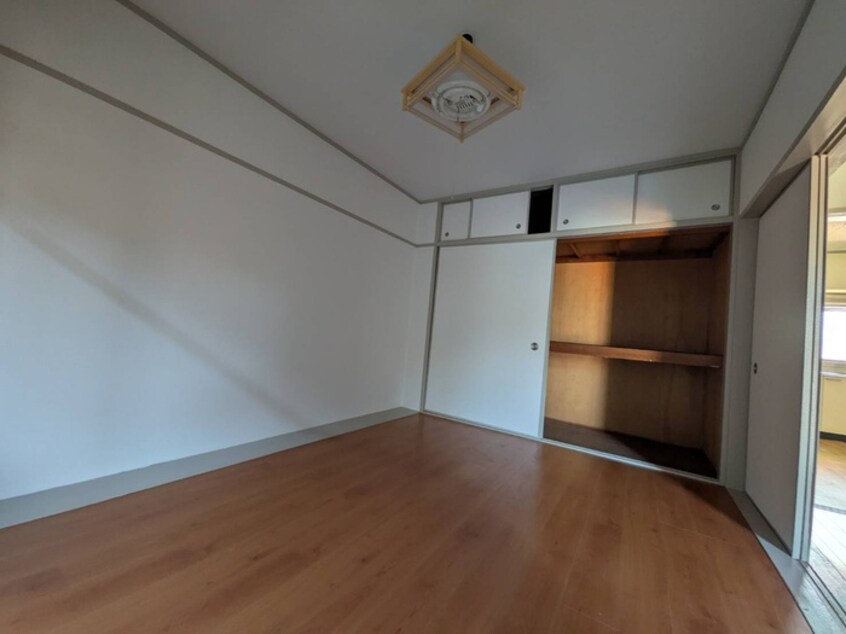 居室 第２塩野マンション