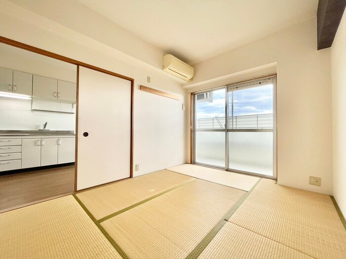 居室 ビエント深草