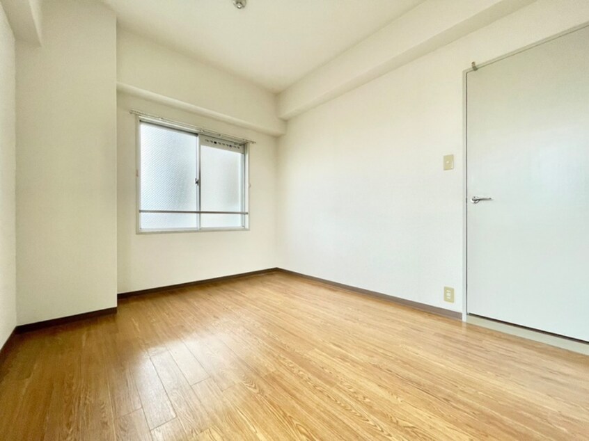 居室 ビエント深草