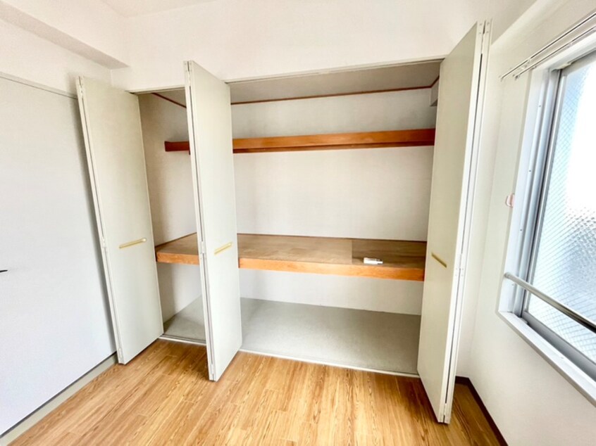 収納 ビエント深草