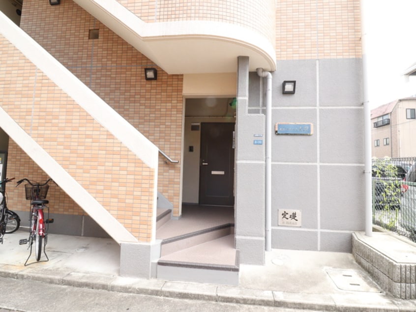 エントランス部分 ピエタテール上沢