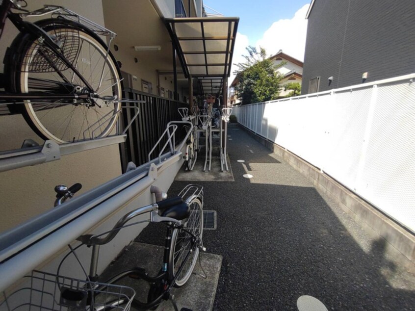 駐輪場 ドム－ル　稲野