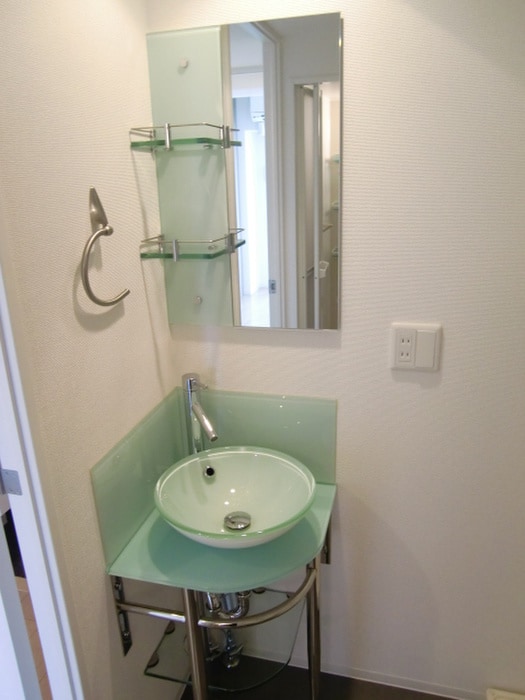 洗面 ＳＥＲＥＮiＴＥ上町台（南館）