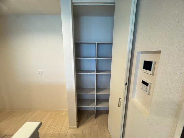 収納 エクセレントガーデンヒルズB棟