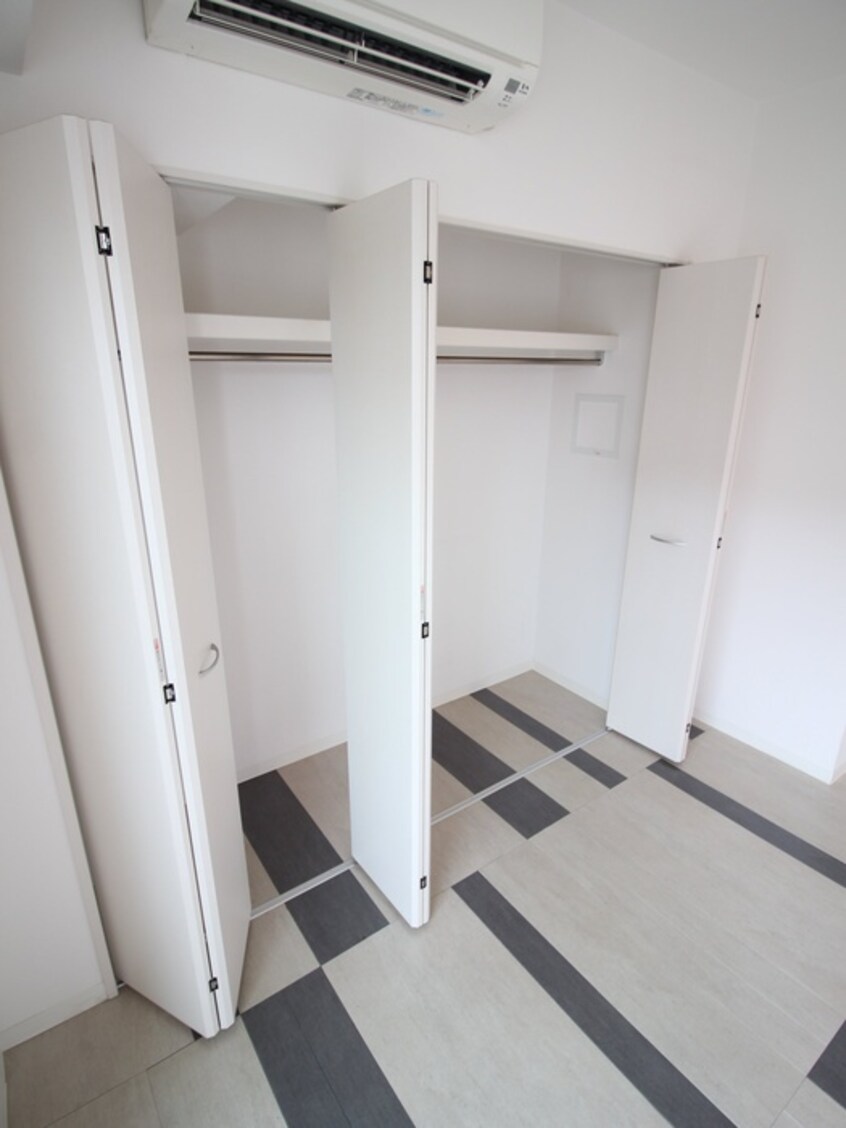 収納 ウインズコート西中島