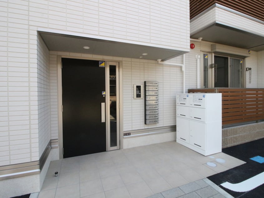 エントランス部分 D-ROOM墨江